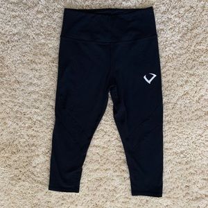 Women’s Black Capri Pants